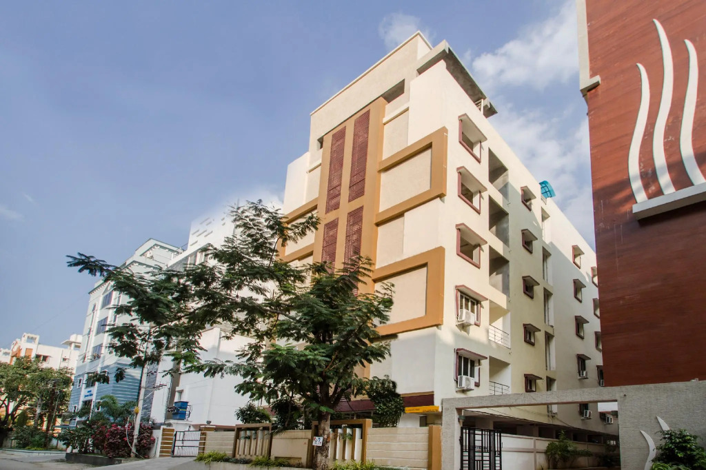 OYO 9968 Srirama Hotels, Kondapur
