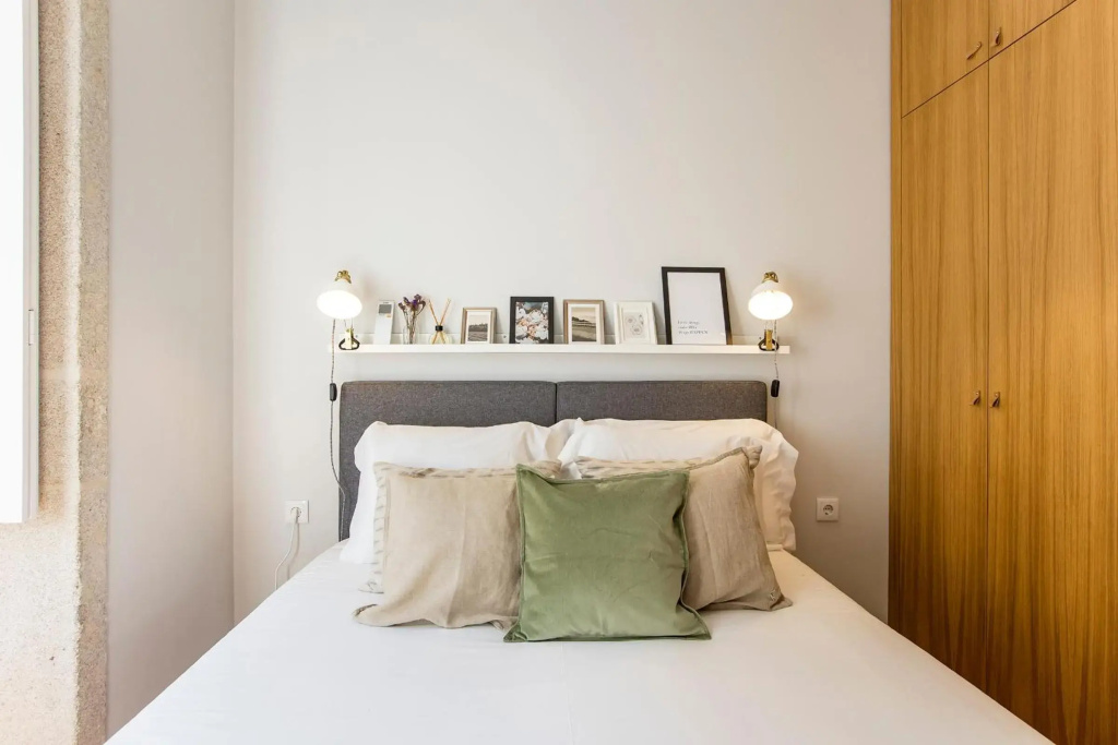 Mouzinho Darling 1BR w/ AC in City Center by LovelyStay