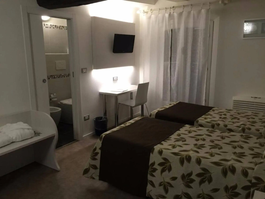 Hotel Holiday- Alla Finestrella