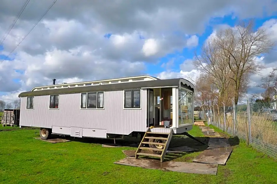 Gypsy Waggon - A villa on wheels