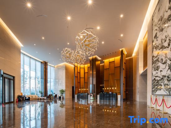 World Hotel (Linyi Pingyi )