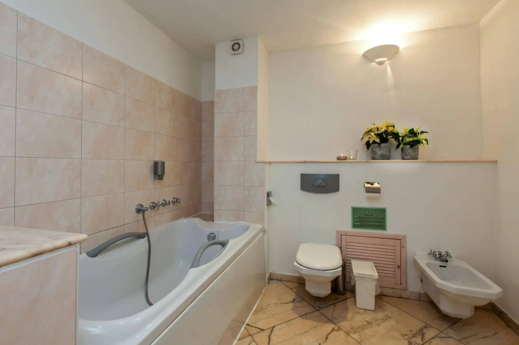 Black Star Suites