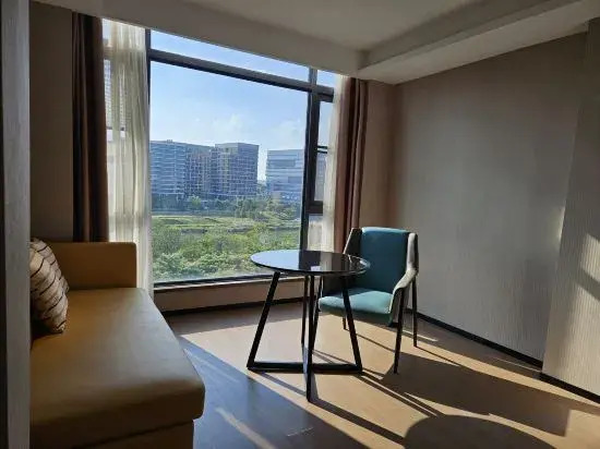 Yeste International Hotel (Shenzhen International Exhibition Center Guozhan Subway Station)