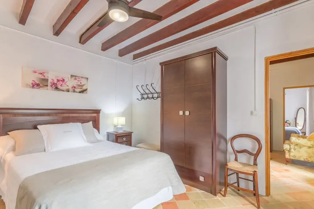 Charming Country House in Esporlas