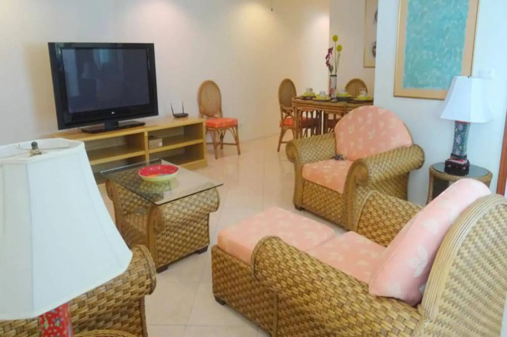 BUTTERFLY GARDEN BOUTIQUE RESIDENCES Apts and villas, A Lifestyle Destination Ex Lg 1-3 bedroom units , Full kitchen, 2 Full bathrooms, Rain shower, Spa bath, FREE BBQ, Free fast fiber optic WIFI, Staff 24-7