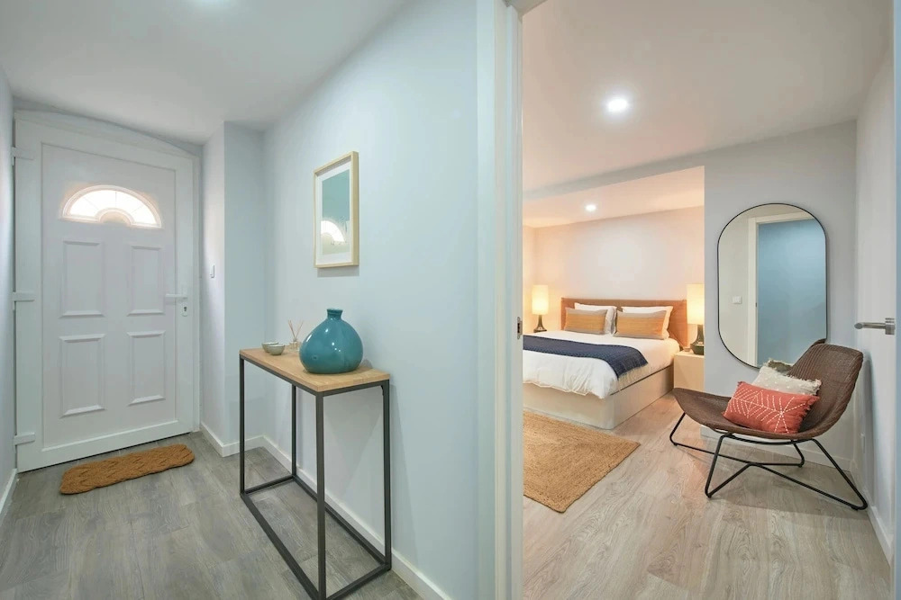 Renovated House Near Beaches, By Timecooler