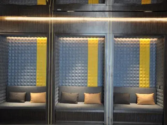 Homeinn Plus Hotel (Pei County Zhongjin Plaza)