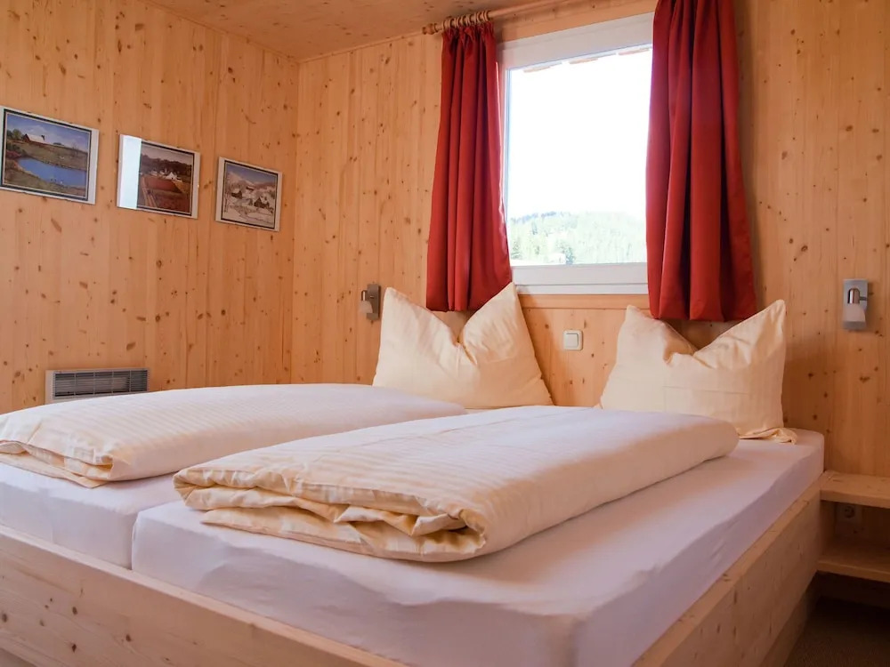 Spacious Chalet near Ski Area in Wolfsberg