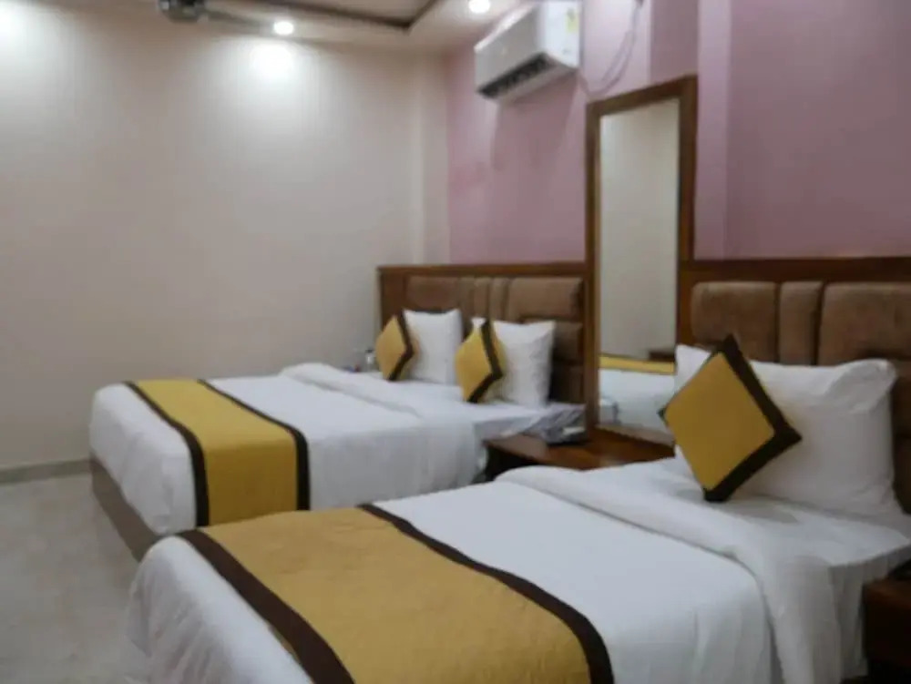 HOTEL AYUSHMAN
