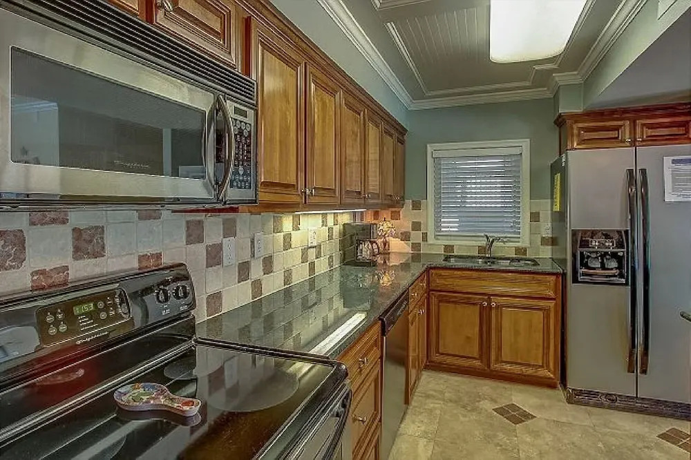 Shorewood Oceanfront - 2 & 3 Bedroom Villas
