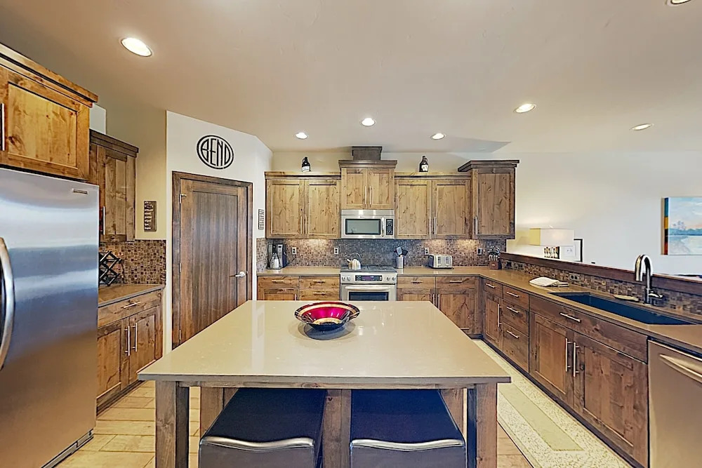 Deschutes Landing At The Old Mill Riverfront 3 Bedroom Condo