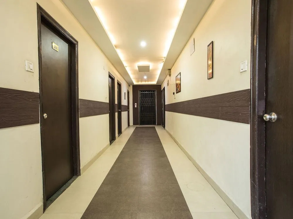 Hotel Dawar Regency by OYO