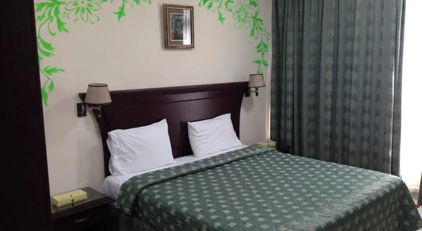 Liwa Plaza Hotel Apartments