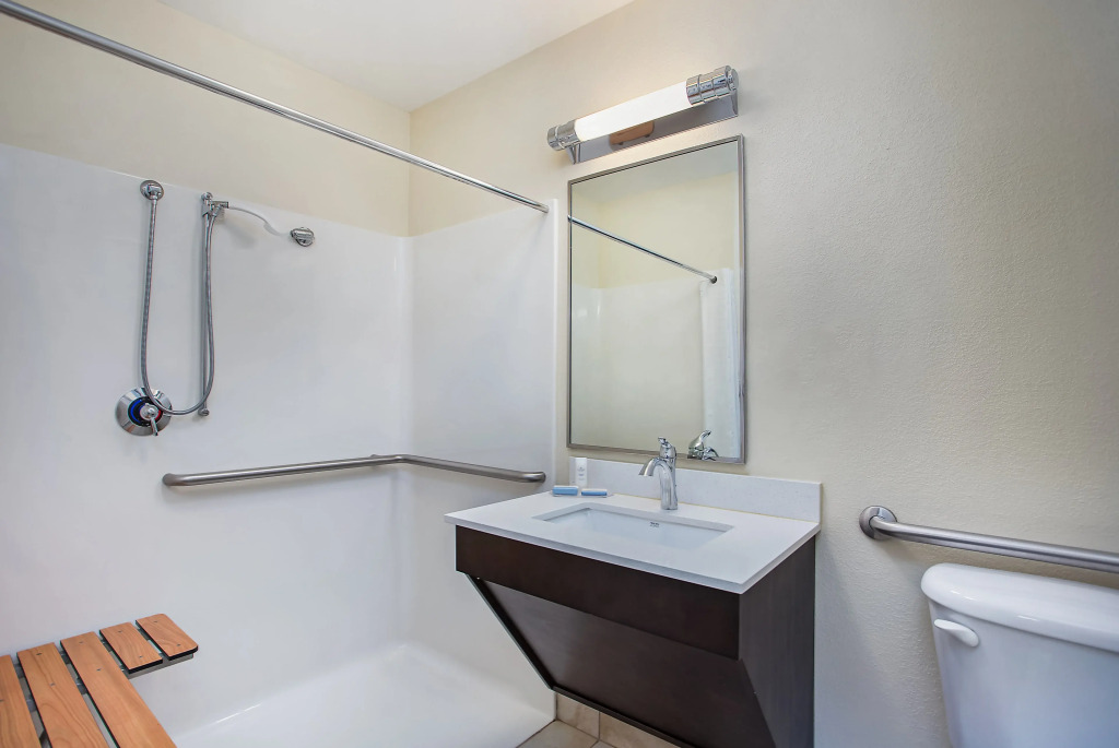 Candlewood Suites Bowling Green by IHG