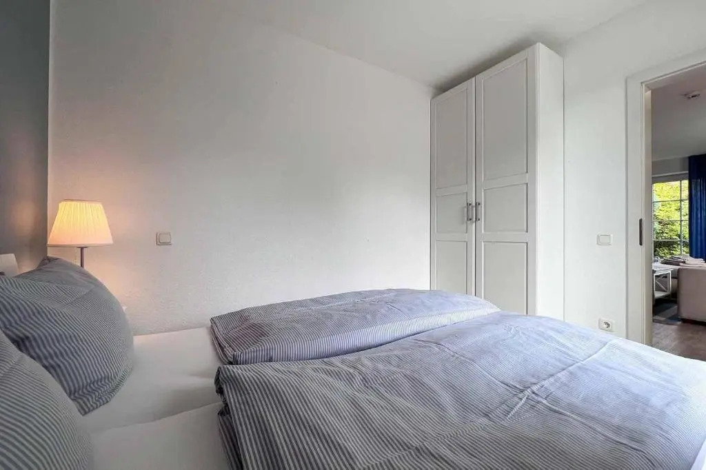 Ferienwohnung-5-mit-Terrasse-Friesenhus-Weisse-Moewe-Duhnen
