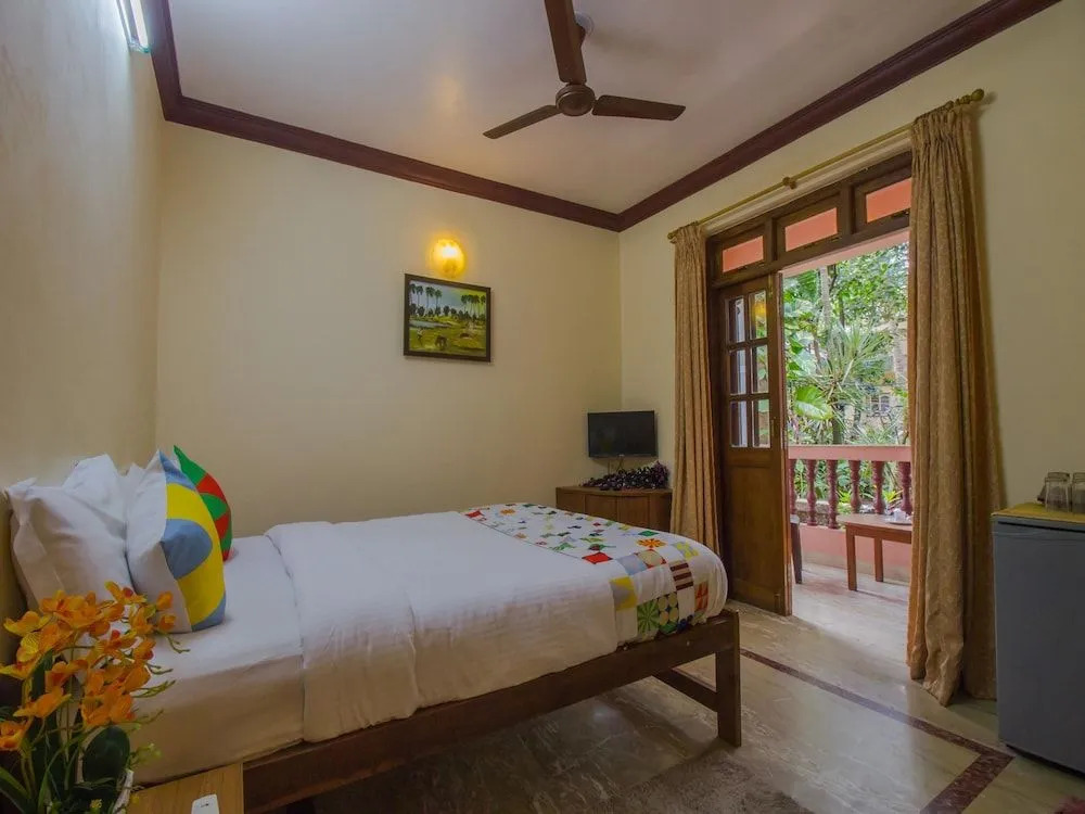 OYO 17114 Home Elegant Studio Candolim Beach