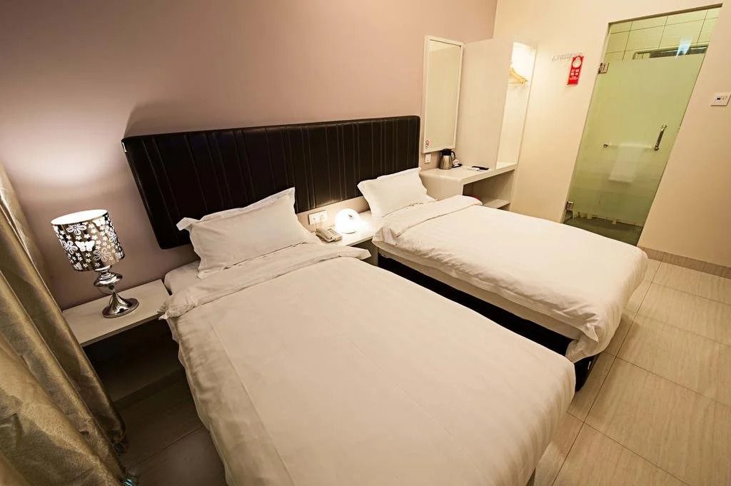 Seven Hotel