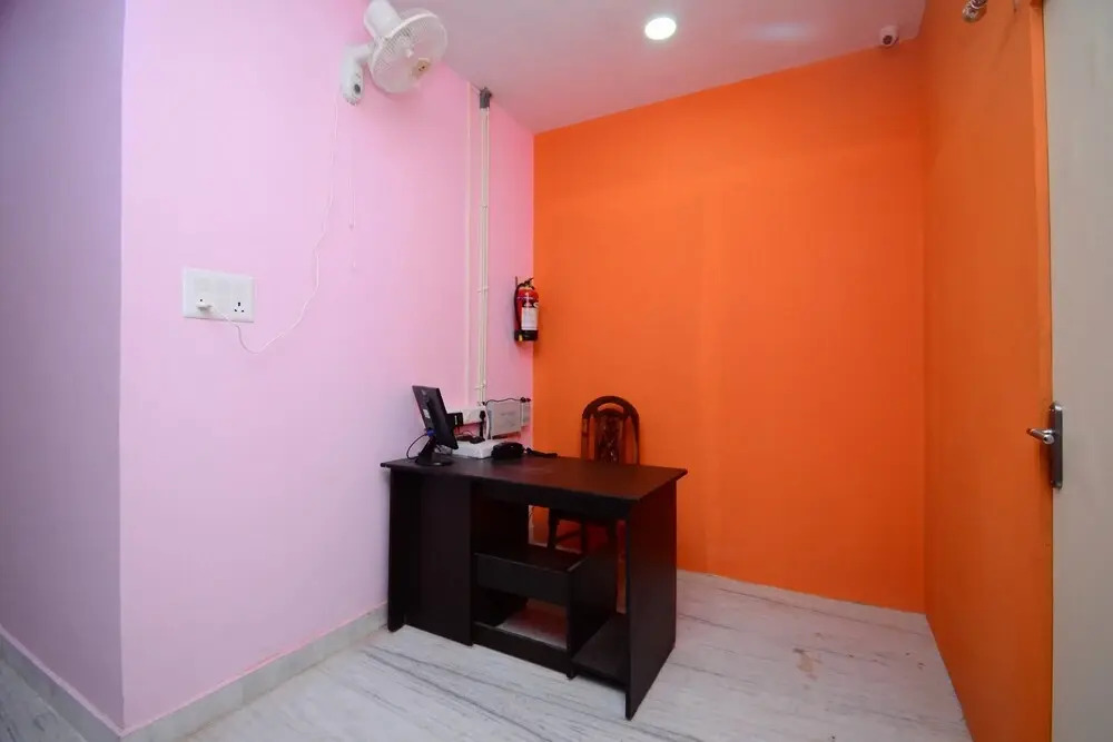 OYO 30742 Amita Guest House