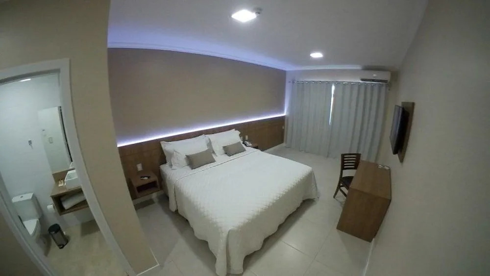 Confort Fronteira Hotel