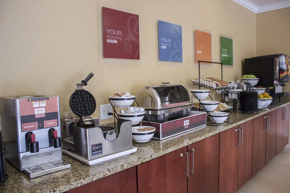 Comfort Inn & Suites