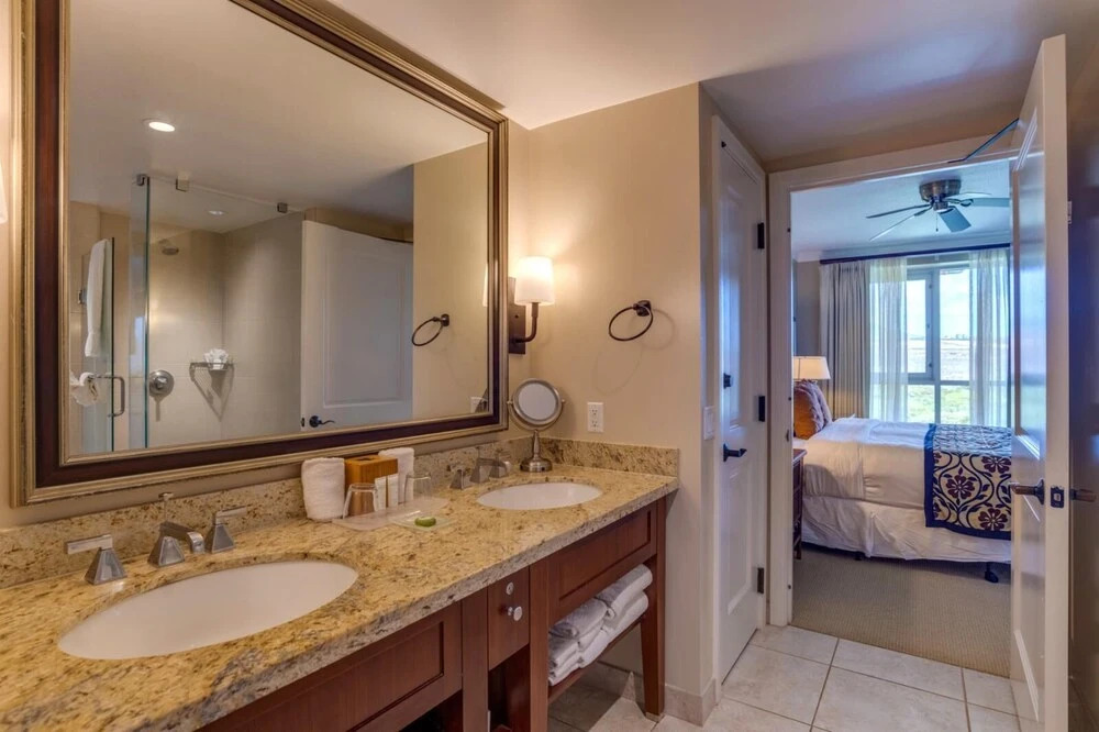 K B M Resorts- Hkk-816 Over-sized 1bdrm, 690 sq. Ft., Easy Pool and Beach Access, Remodeled!