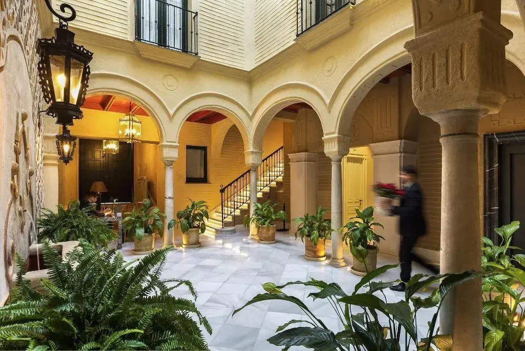 Casa de Triana Luxury Suites by Casa del Poeta