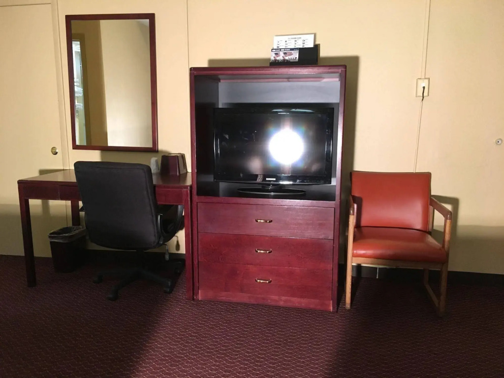 Glenstone place extended stay motel