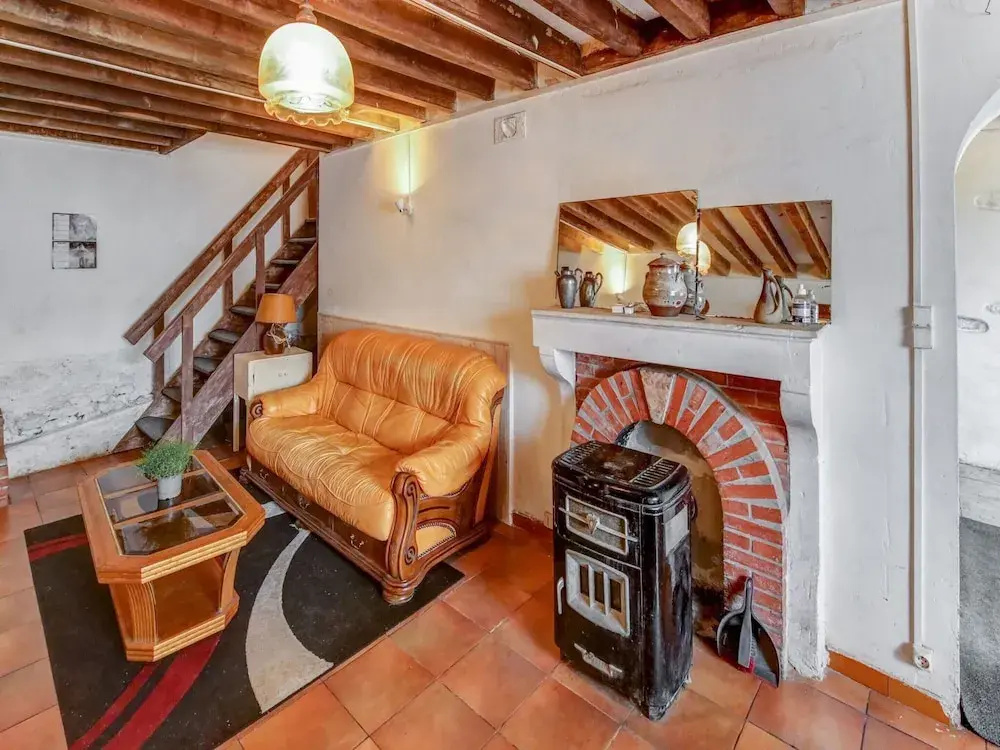 Traditional Holiday Home in Brinon sur Beuvron