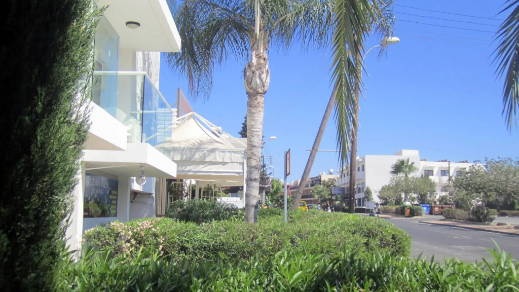Senator Hotel Apartments