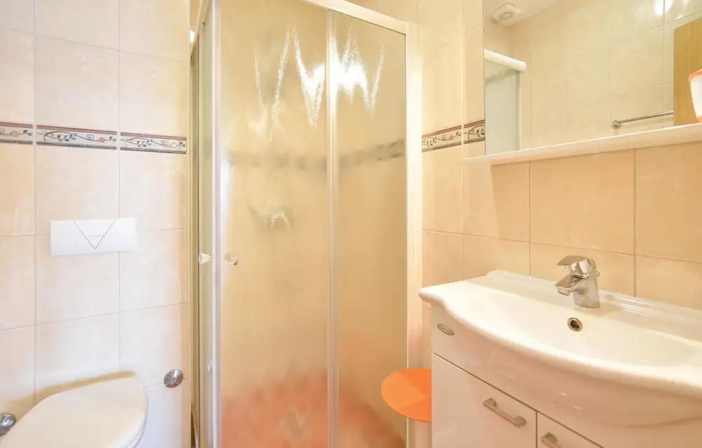Beautiful Home in Stanici With Wifi and 2 Bedrooms