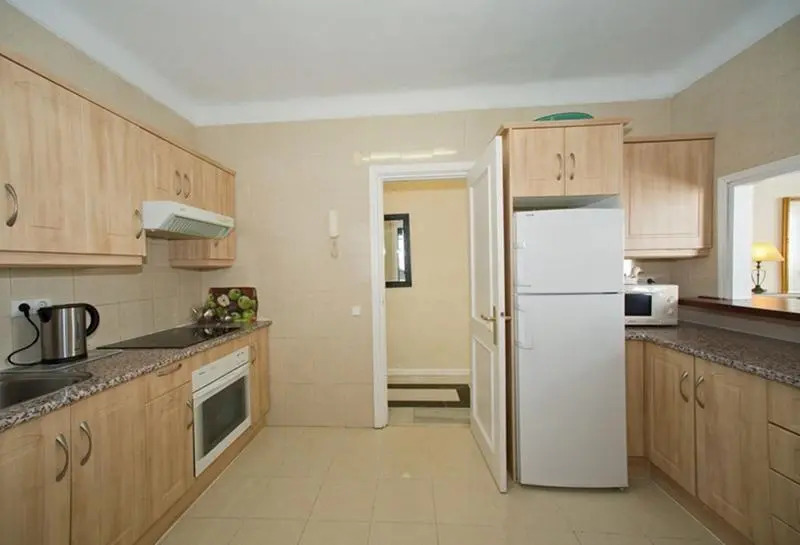 Apartment in Marbella, Malaga 102957