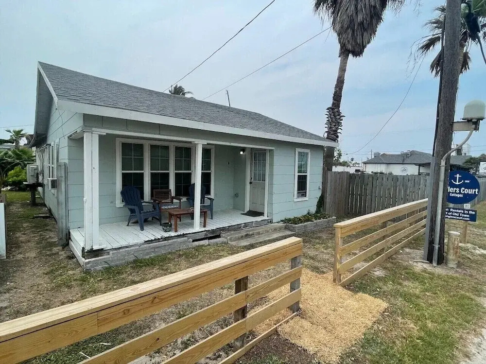 Anglers Court-island House #1