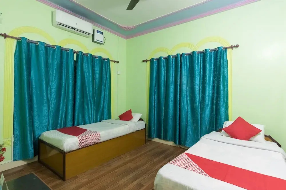 OYO 614 Subham Hotel