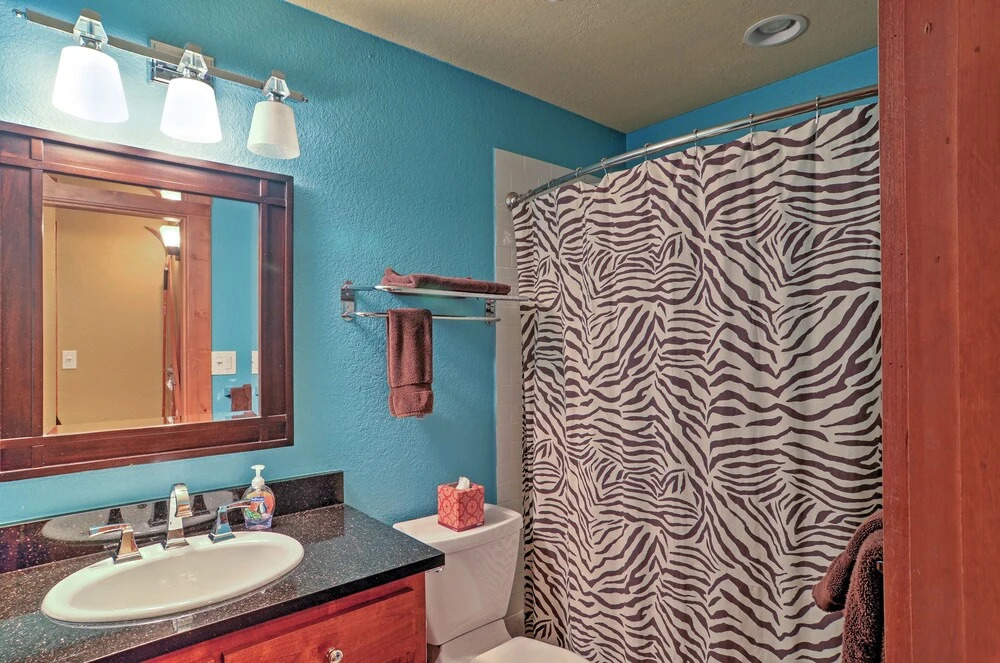 Angel Fire Condo w/ Fireplace: Half-mi to Ski Lift