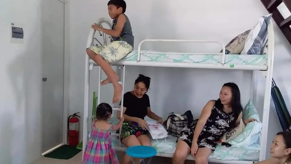 Claras Guest House at Laiya