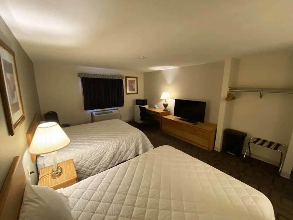 Lakes Area Lodge