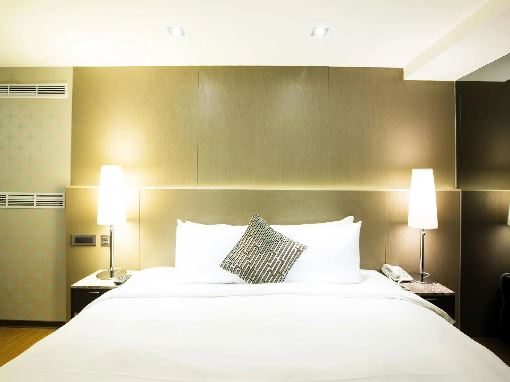 Amici hotel Six Star Hostel