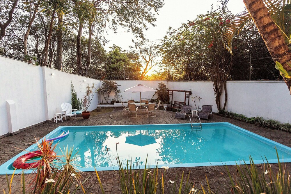Casa na Lapa com Piscina e Churrasqueira