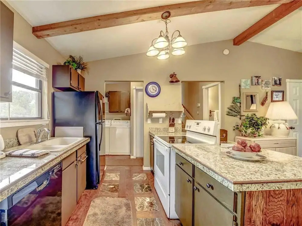 Pine Tree Haven - Two Bedroom Home