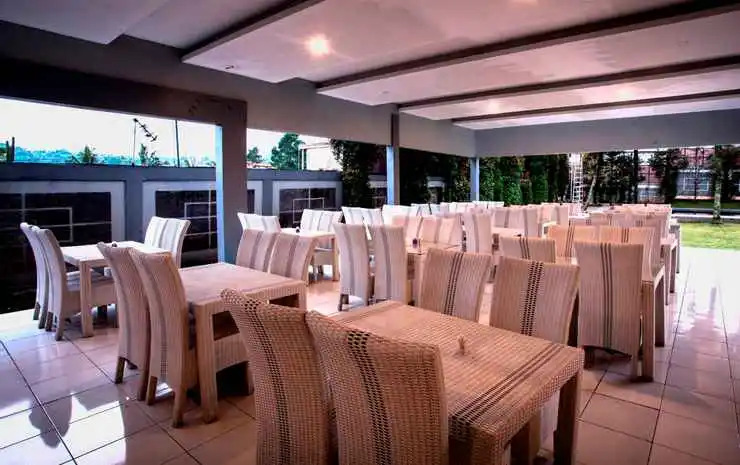 Mega Hotel & Resort Puncak