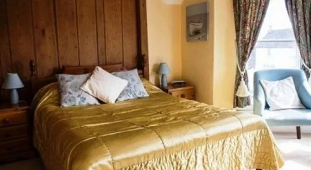 The Ship Inn - Self Catering Accommodation