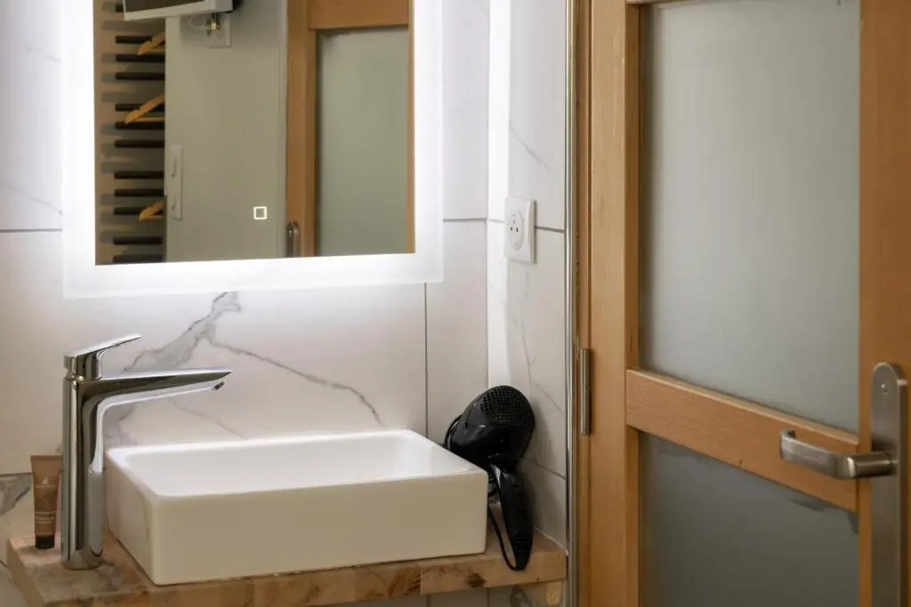 Hôtel Une Chambre en Ville