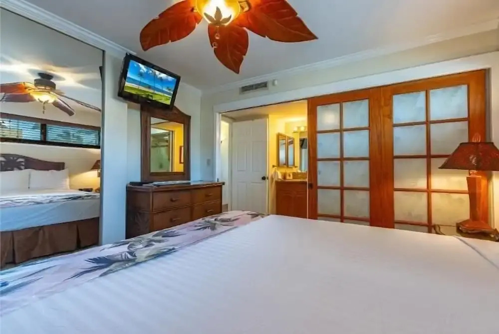 Sugar Beach Resort, #414^ 1 Bedroom Condo by RedAwning
