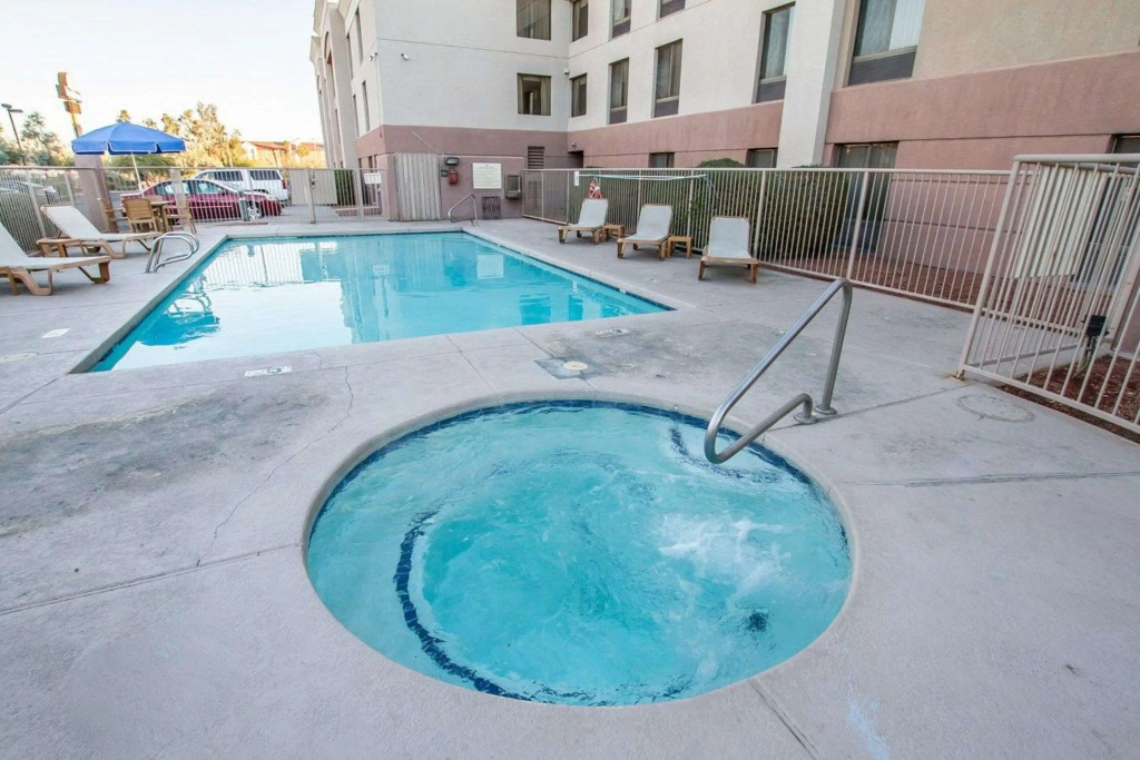 Comfort Inn I-10 West at 51st Ave