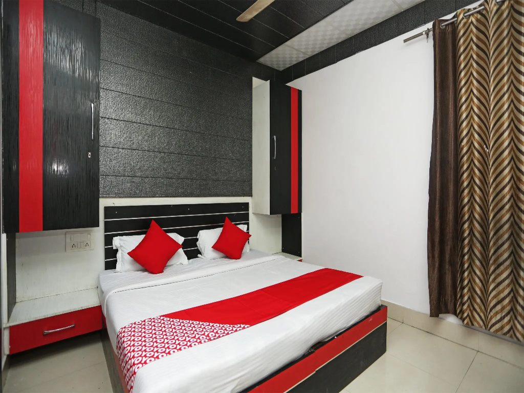 OYO 29145 Hotel Sirsa City Inn