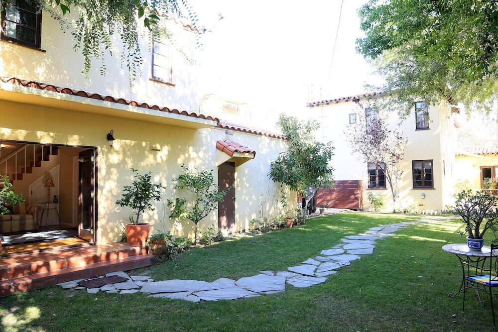 Wilshire Vista One Bedroom Vacation House - RUD 82201