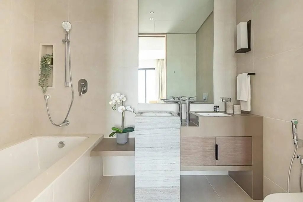 Frank Porter - The Address JBR