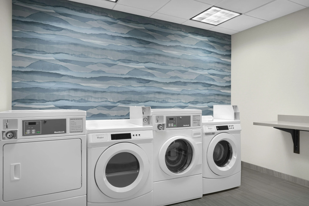 Hampton Inn & Suites Mishawaka/South Bend at Heritage Square