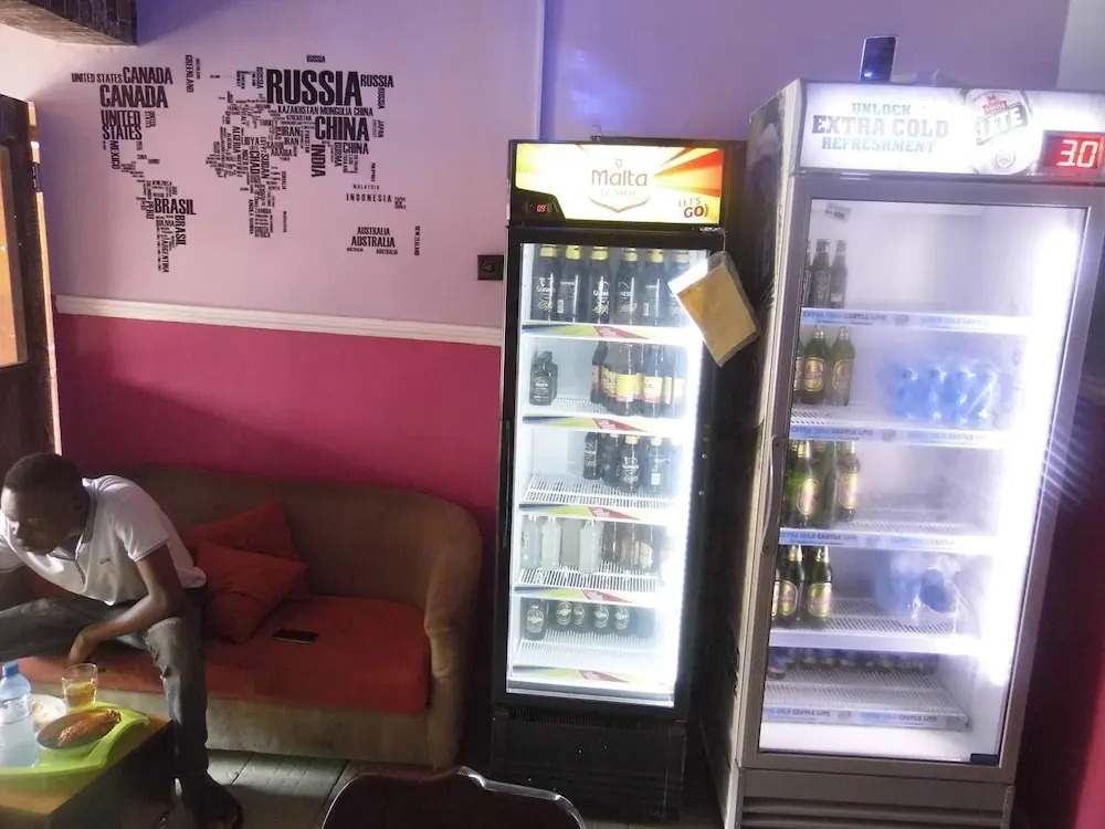 Legendary Inn & Lounge