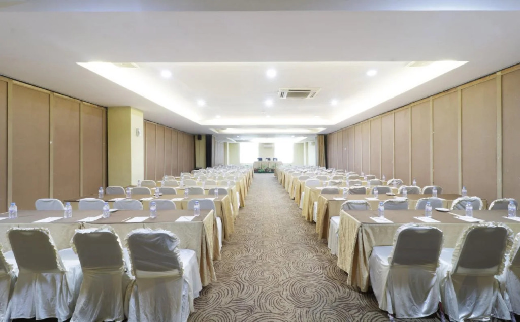 Grand Kanaya Hotel